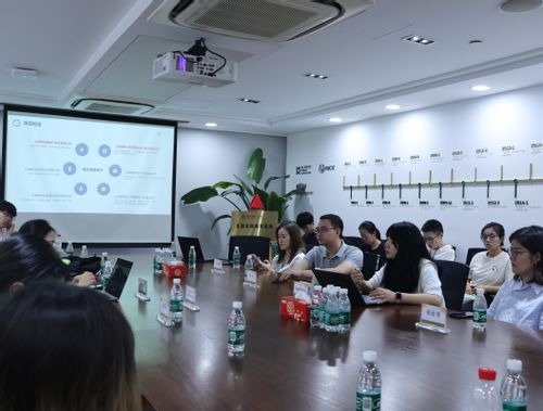 师生讨论发言.JPG