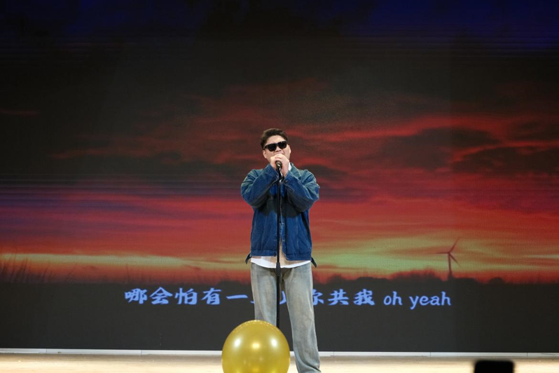 1119晚会9.png
