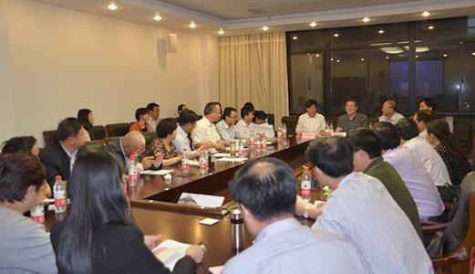 分组讨论现场 分组讨论现场