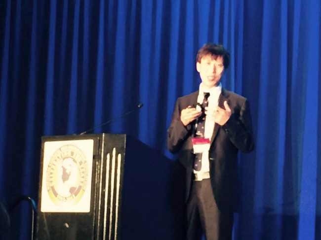 段玉山教授在大会上做主题演讲 段玉山教授在大会上做主题演讲
